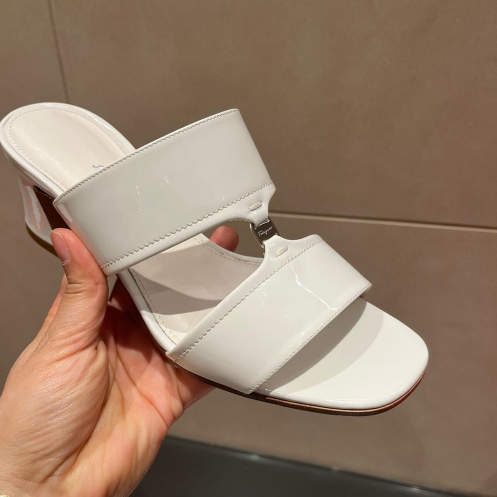 Salvatore Ferragamo Tot White Patent Leather Women Sandal Size 7.5